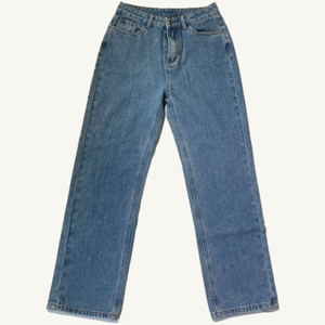 Dazy Medium Wash Blue Jeans Straight Leg High Rise Size Medium